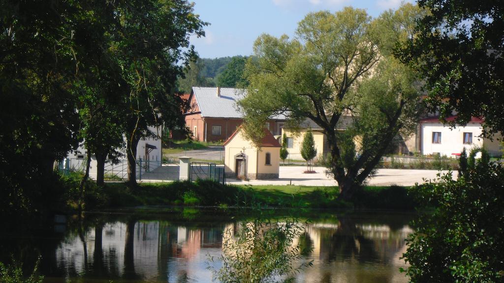 Statek Sedlecko Villa Екстериор снимка